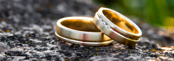 Vintage-Style Gold Wedding Ring - Luxe Wedding Rings